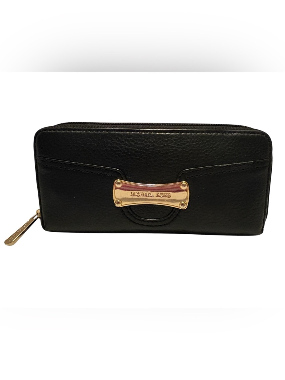 Michael Kors Saratoga Pebble Leather Zip Around
Continental Wallet